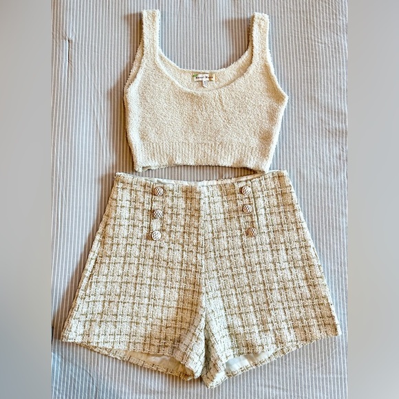 Di Di Classic Women’s Tweed Style Double-Button Front Sailor Shorts Beige ~New~ - Picture 2 of 12